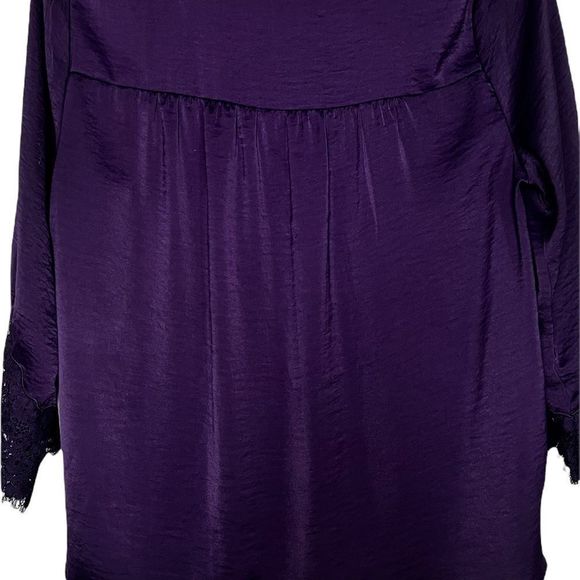 TORRID Womens Sz 00 Lace Inset Bell Sleeve Purple Blouse - Picture 4 of 6